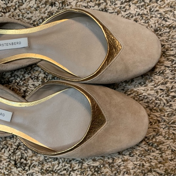- 💛 RARE Suede Diane von Furstenberg Flats Sample Shoes - Picture 4 of 13